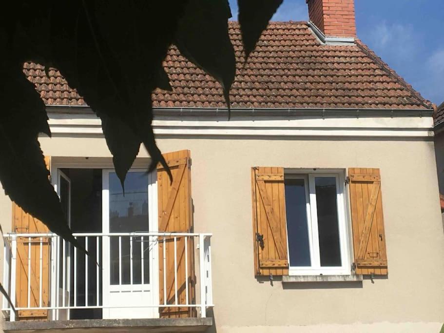 Veroliv : Superbe Appartement Renove Proche Du Centre-Ville Le Creusot Exterior photo